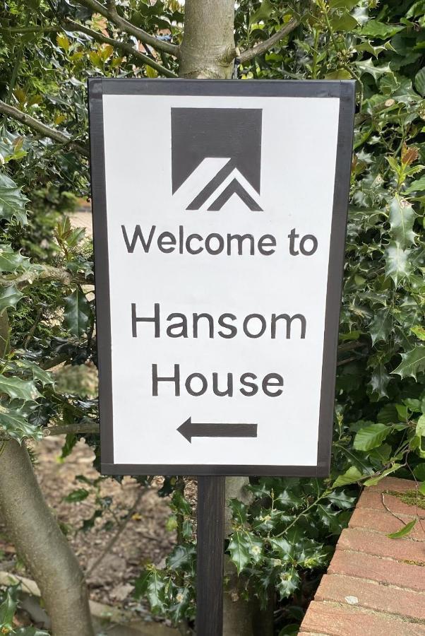 Hansom House 欣克利 外观 照片
